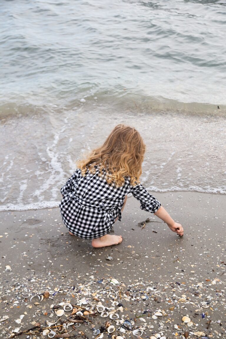 little girl, beach, child